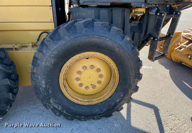 image for item LV9250 2011 Caterpillar 120M  motor grader