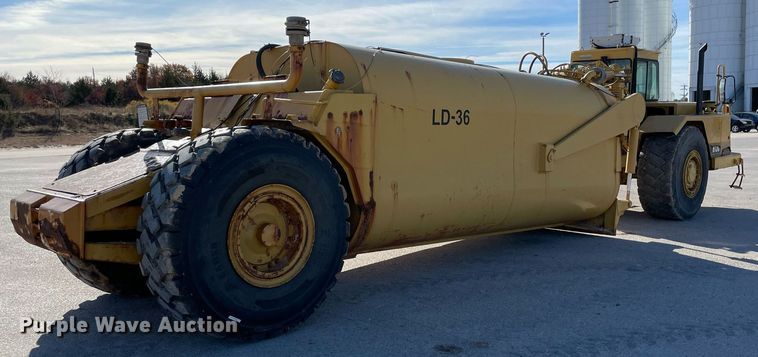 image for item LV9251 Caterpillar 613C Series II  water wagon