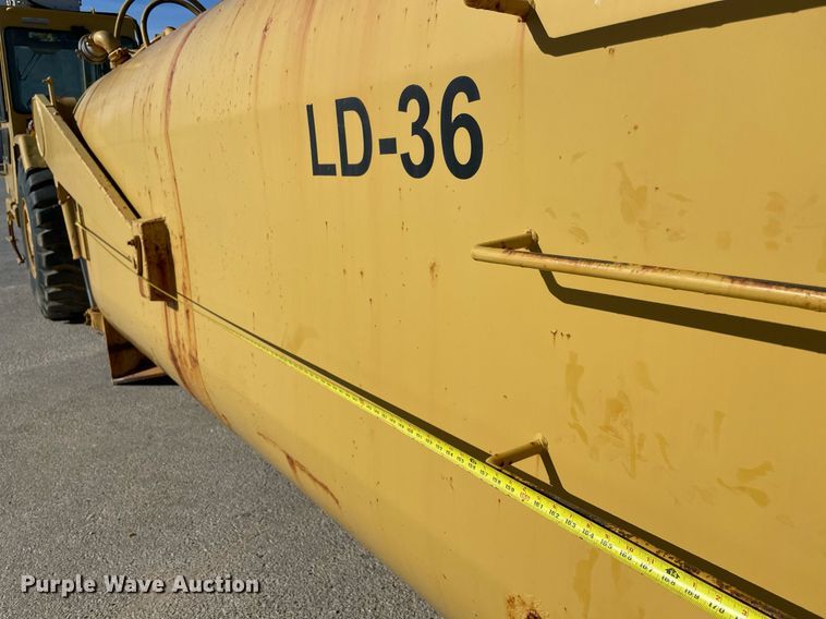 image for item LV9251 Caterpillar 613C Series II  water wagon