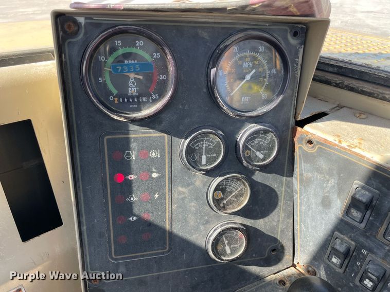 image for item LV9251 Caterpillar 613C Series II  water wagon