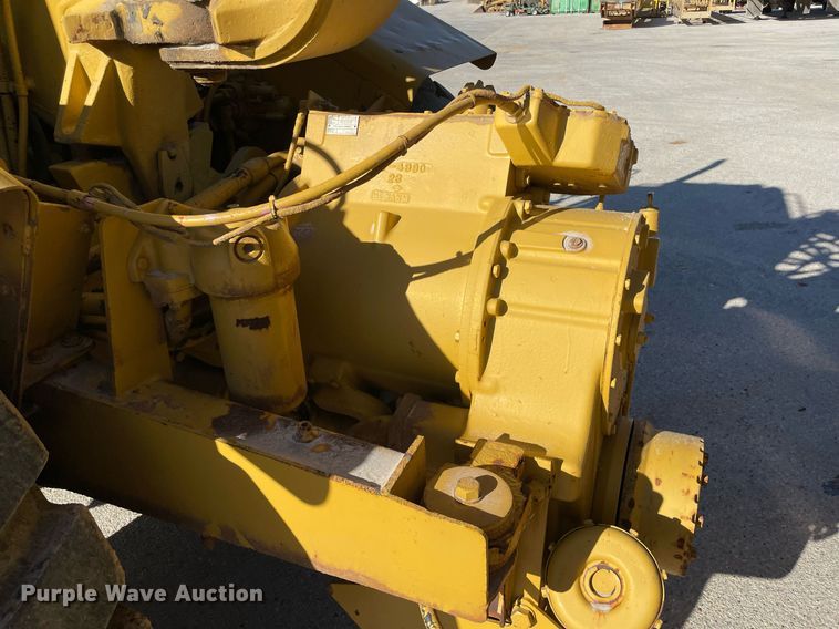 image for item LV9251 Caterpillar 613C Series II  water wagon