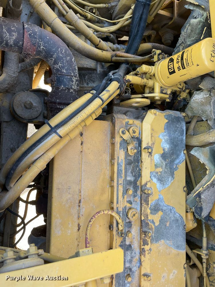 image for item LV9251 Caterpillar 613C Series II  water wagon