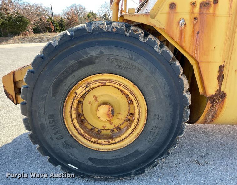image for item LV9251 Caterpillar 613C Series II  water wagon