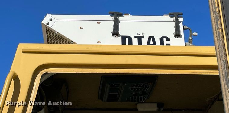 image for item LV9251 Caterpillar 613C Series II  water wagon