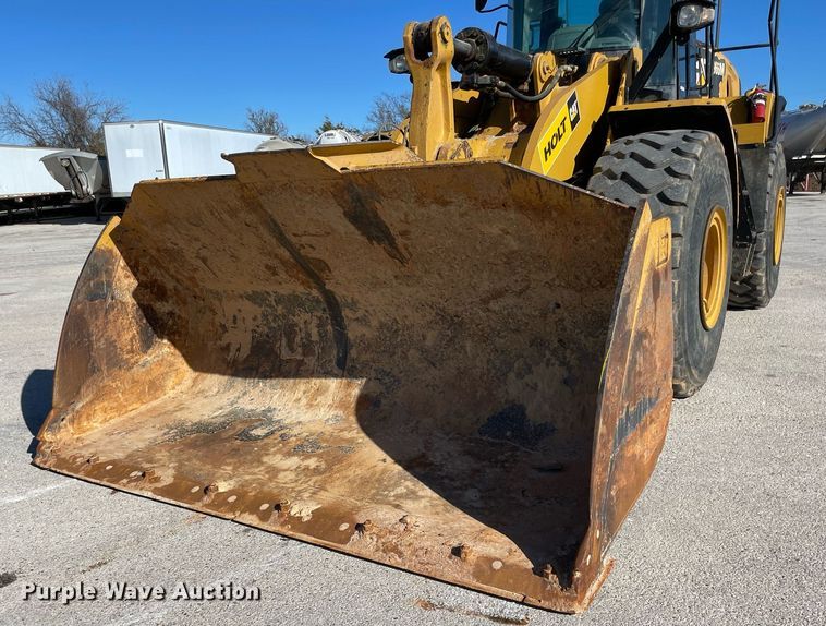 image for item LV9252 2017 Caterpillar 966M  wheel loader
