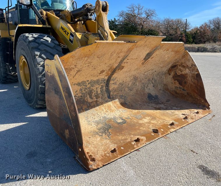 image for item LV9252 2017 Caterpillar 966M  wheel loader