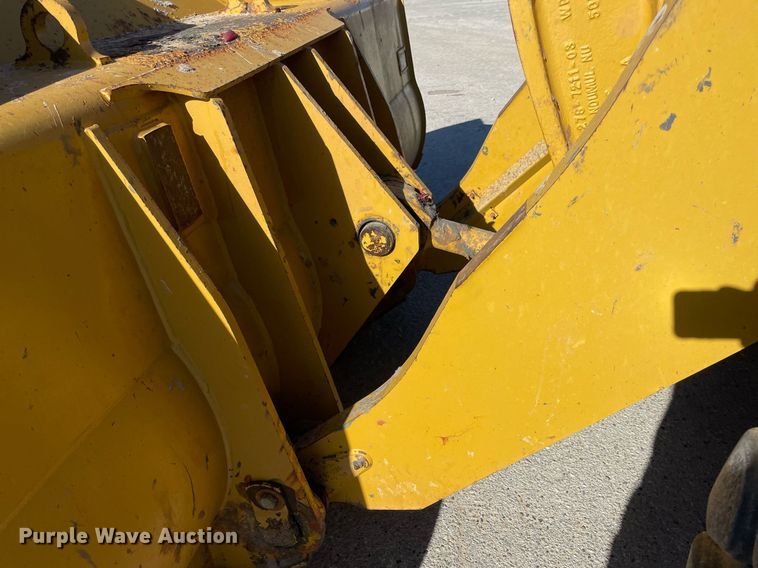 image for item LV9252 2017 Caterpillar 966M  wheel loader