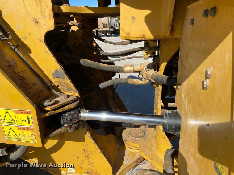 image for item LV9252 2017 Caterpillar 966M  wheel loader