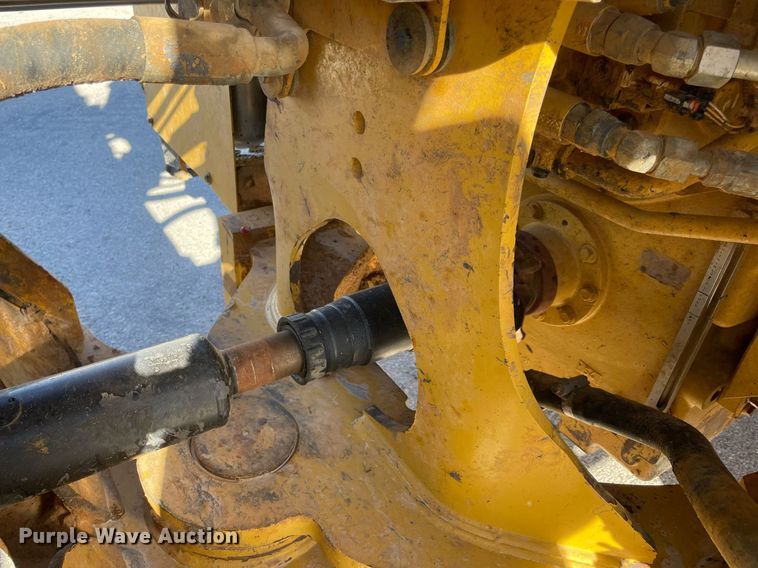 image for item LV9252 2017 Caterpillar 966M  wheel loader