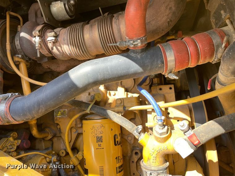 image for item LV9252 2017 Caterpillar 966M  wheel loader