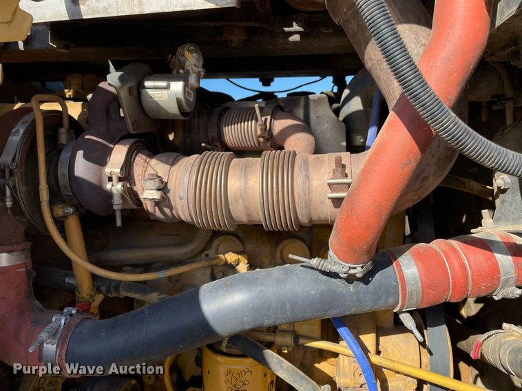 image for item LV9252 2017 Caterpillar 966M  wheel loader