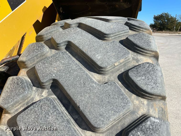 image for item LV9252 2017 Caterpillar 966M  wheel loader