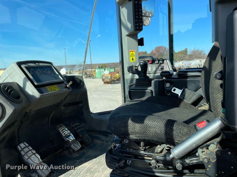 image for item LV9253 2015 Caterpillar 972M  wheel loader