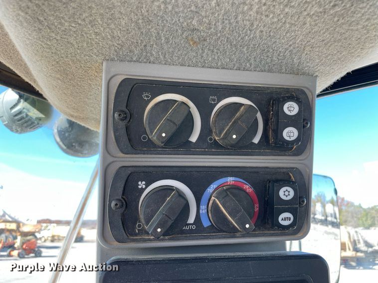 image for item LV9253 2015 Caterpillar 972M  wheel loader