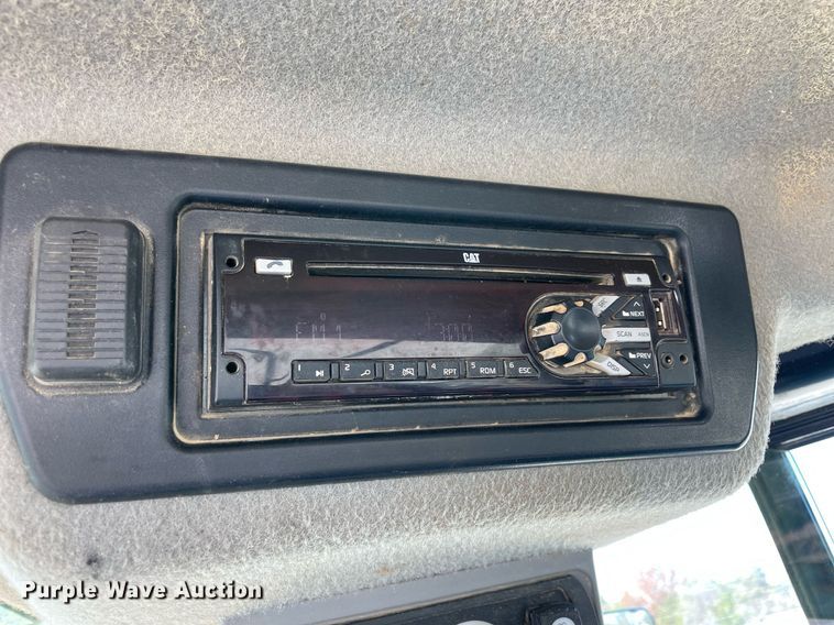 image for item LV9253 2015 Caterpillar 972M  wheel loader