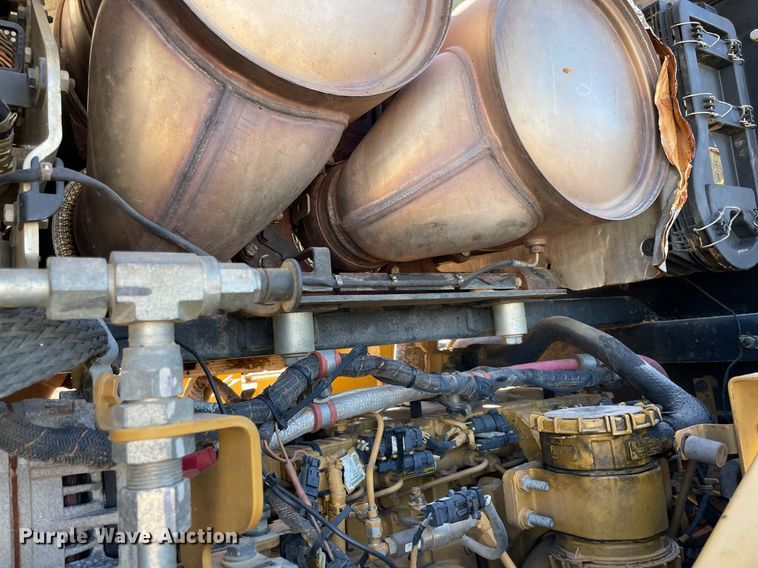 image for item LV9253 2015 Caterpillar 972M  wheel loader