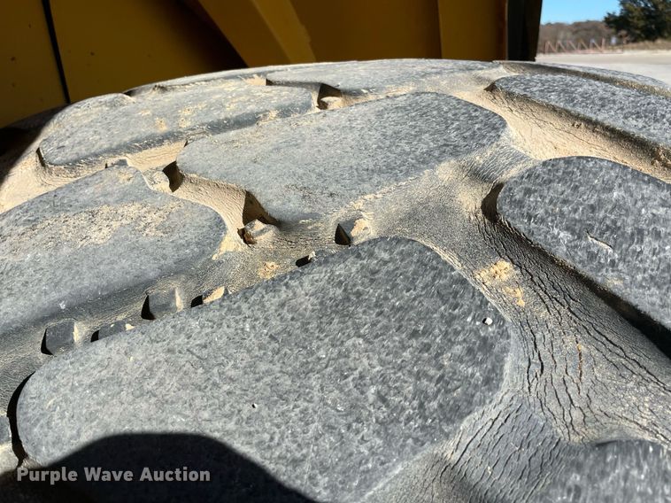 image for item LV9253 2015 Caterpillar 972M  wheel loader