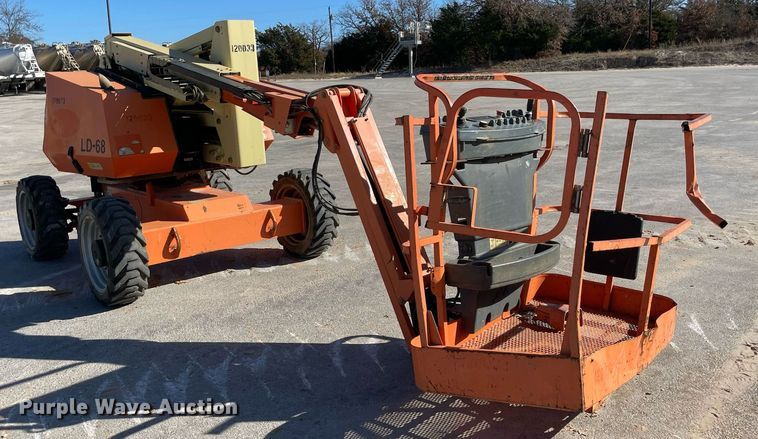 image for item LV9254 2011 JLG 340AJ  boom lift