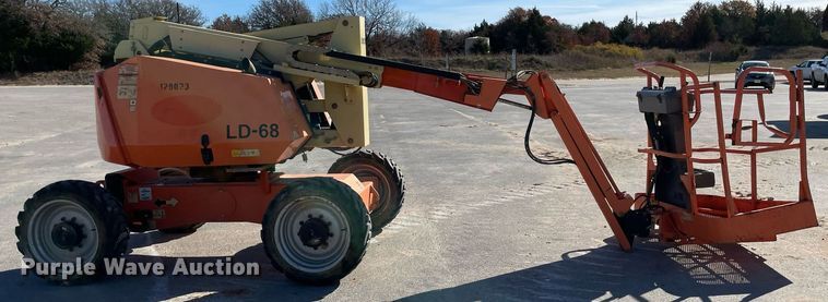 image for item LV9254 2011 JLG 340AJ  boom lift