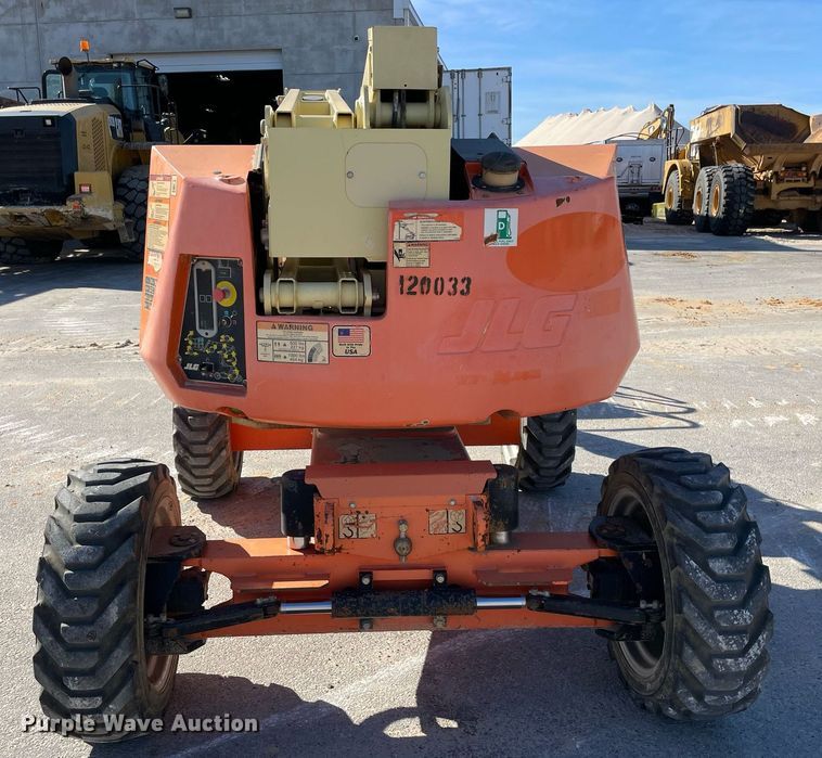 image for item LV9254 2011 JLG 340AJ  boom lift