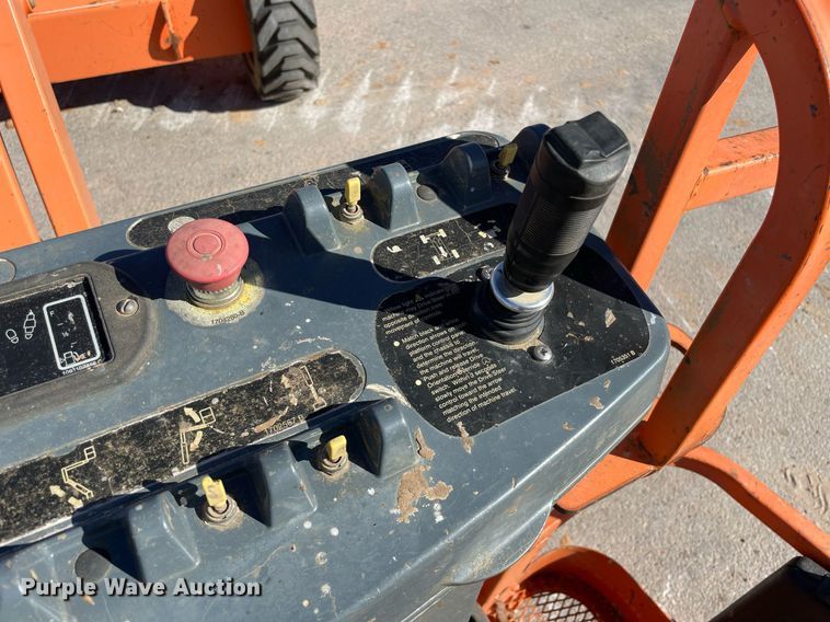 image for item LV9254 2011 JLG 340AJ  boom lift