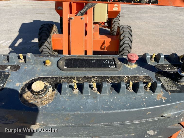 image for item LV9254 2011 JLG 340AJ  boom lift