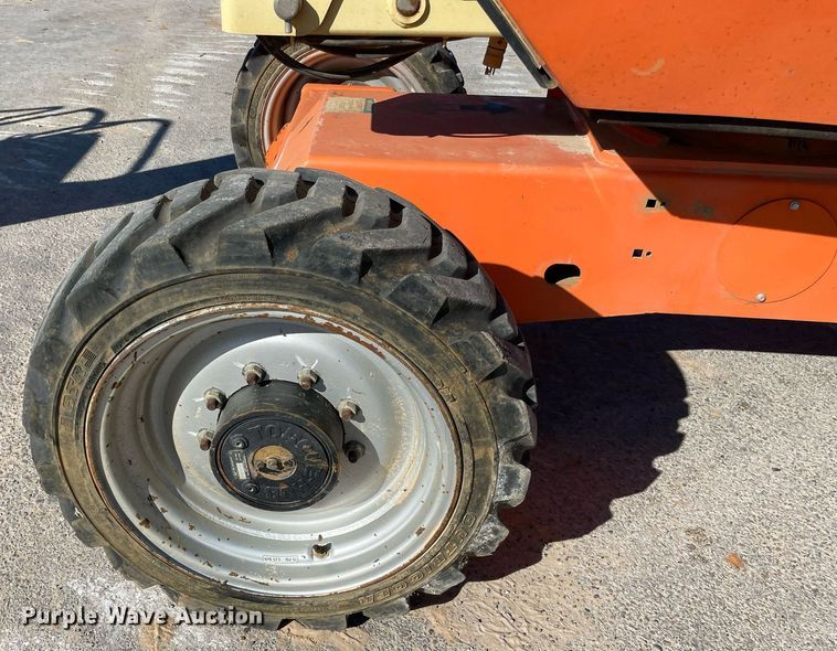 image for item LV9254 2011 JLG 340AJ  boom lift