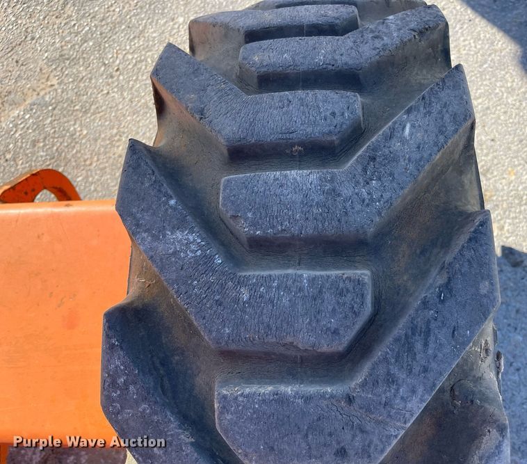 image for item LV9254 2011 JLG 340AJ  boom lift