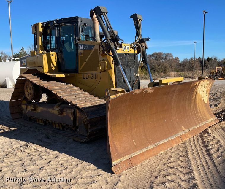 image for item LV9259 2017 Caterpillar D6T  dozer