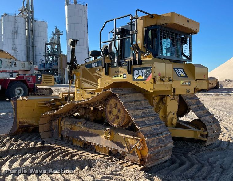 image for item LV9259 2017 Caterpillar D6T  dozer