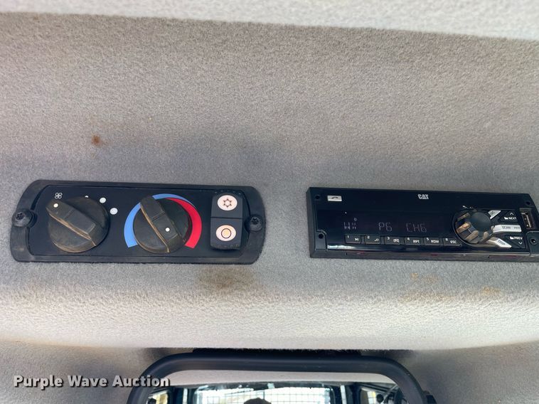 image for item LV9259 2017 Caterpillar D6T  dozer