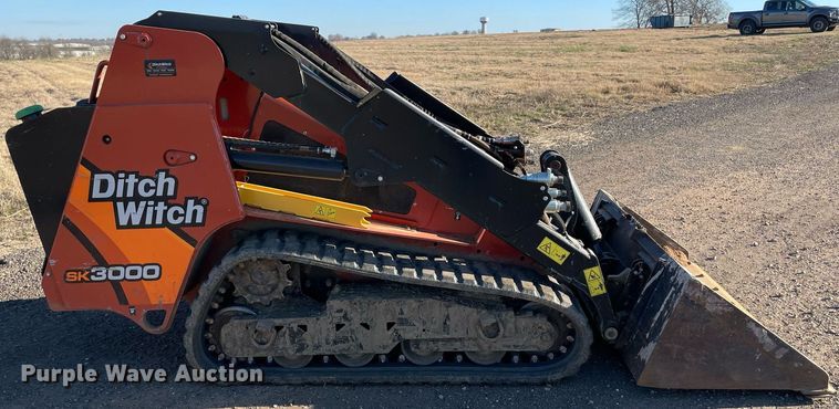 image for item LV9272 2020 Ditch Witch SK3000  compact utility loader