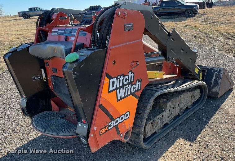 image for item LV9272 2020 Ditch Witch SK3000  compact utility loader