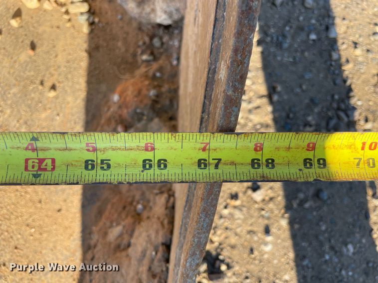 image for item LV9272 2020 Ditch Witch SK3000  compact utility loader