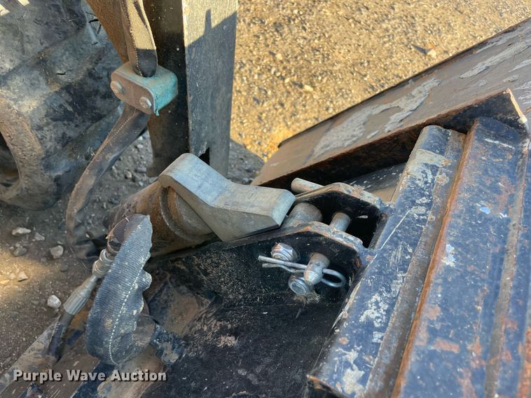 image for item LV9272 2020 Ditch Witch SK3000  compact utility loader