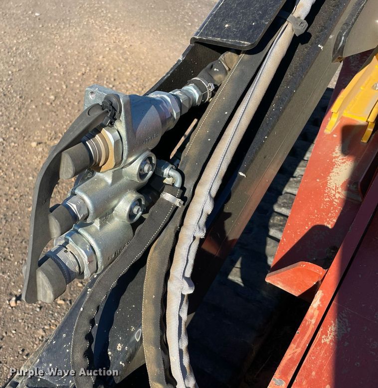 image for item LV9272 2020 Ditch Witch SK3000  compact utility loader