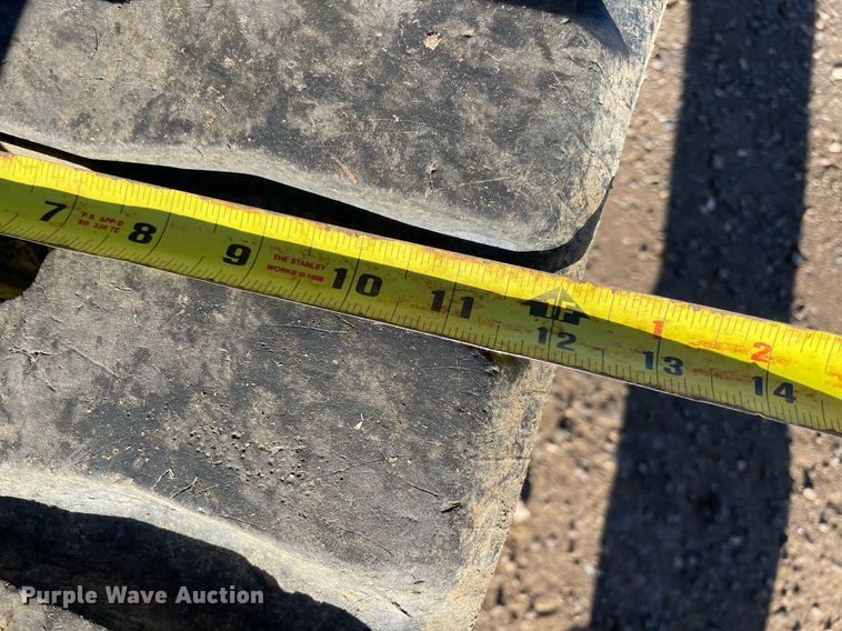 image for item LV9272 2020 Ditch Witch SK3000  compact utility loader