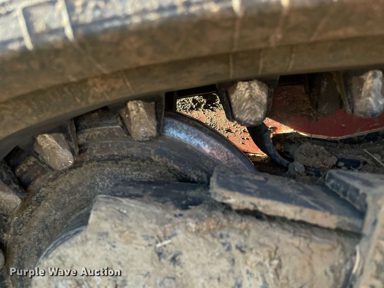 image for item LV9272 2020 Ditch Witch SK3000  compact utility loader