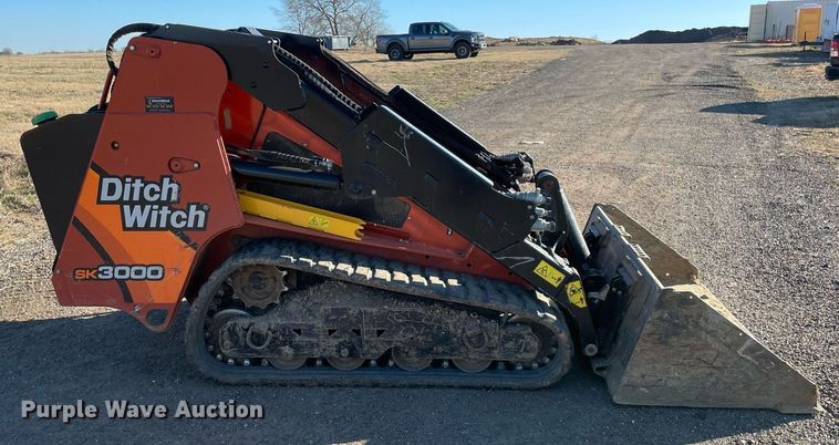 image for item LV9273 2020 Ditch Witch SK3000  compact utility loader