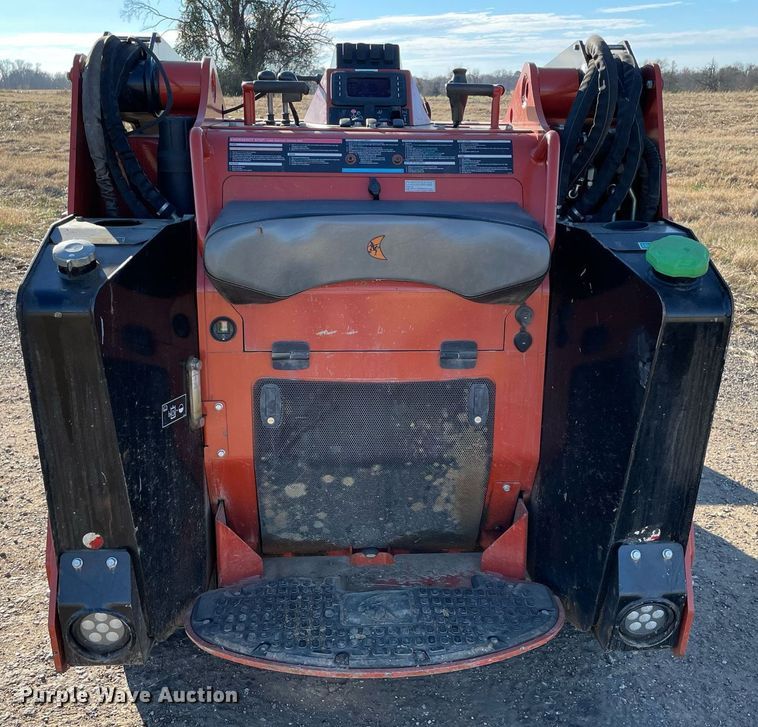 image for item LV9273 2020 Ditch Witch SK3000  compact utility loader