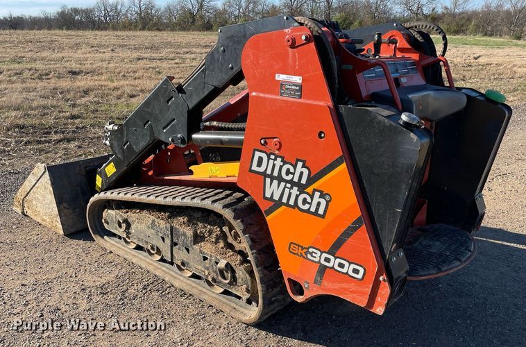 image for item LV9273 2020 Ditch Witch SK3000  compact utility loader