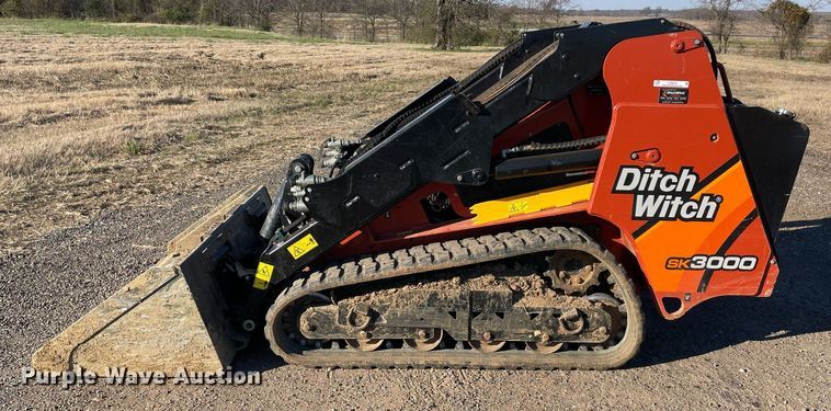 image for item LV9273 2020 Ditch Witch SK3000  compact utility loader