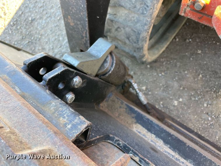 image for item LV9273 2020 Ditch Witch SK3000  compact utility loader