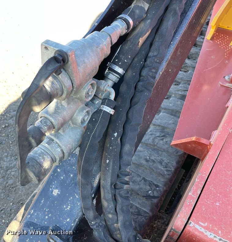 image for item LV9273 2020 Ditch Witch SK3000  compact utility loader