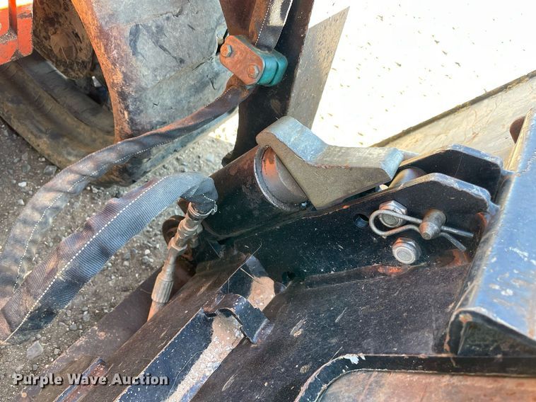 image for item LV9273 2020 Ditch Witch SK3000  compact utility loader