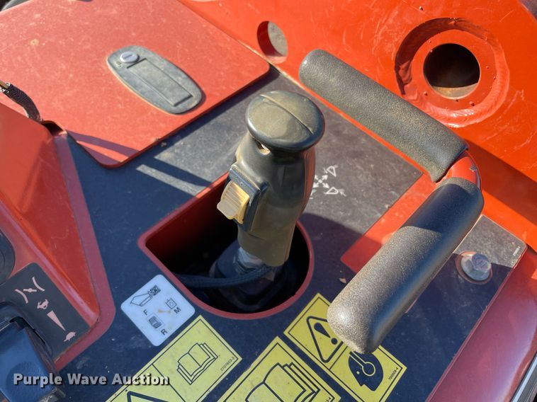 image for item LV9273 2020 Ditch Witch SK3000  compact utility loader