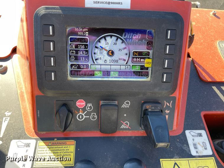 image for item LV9273 2020 Ditch Witch SK3000  compact utility loader