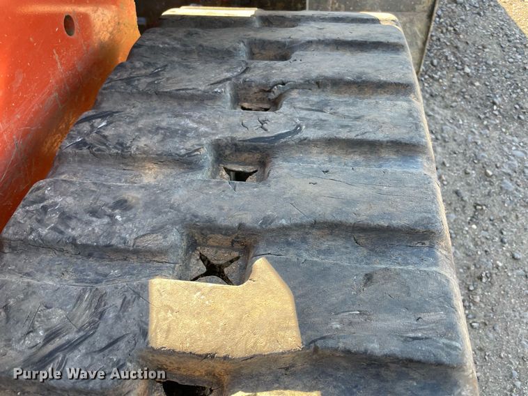 image for item LV9273 2020 Ditch Witch SK3000  compact utility loader