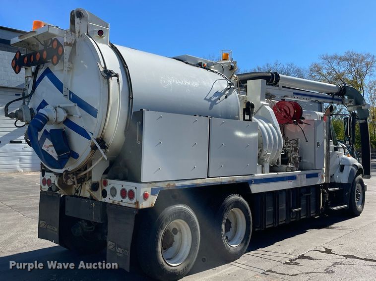 image for item LV9971 2006 International 7500  sewer jetter truck