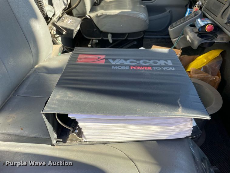 image for item LV9971 2006 International 7500  sewer jetter truck